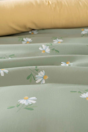 Green Daisy Beechwood Viscose Blend Double/Queen Duvet Cover Set – Silky Soft, Antibacterial, Breathable, 3-Piece, 200x215 cm