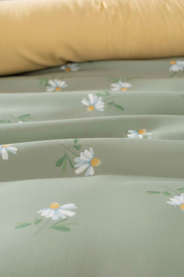 Green Daisy Beechwood Viscose Blend Double/Queen Duvet Cover Set – Silky Soft, Antibacterial, Breathable, 3-Piece, 200x215 cm