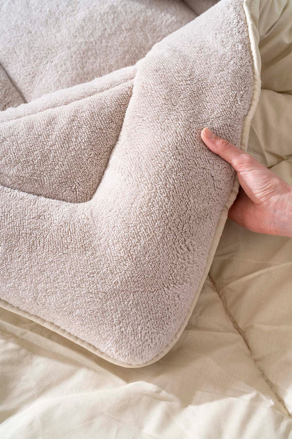 Beige Loura Single/Twin Ultra-Lux Reversible Comforter/Quilt – Wellsoft & 100% Cotton, All-Season, Single Piece, 155x215 cm