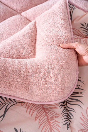 Powder Pink Leaf Loura Double-Sided Luxury Wellsoft Duvet Set for Double Bed 195x215 cm