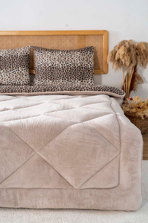 Beige Leopard Loura Double-Sided Deluxe Wellsoft Quilt Set 195x215 cm