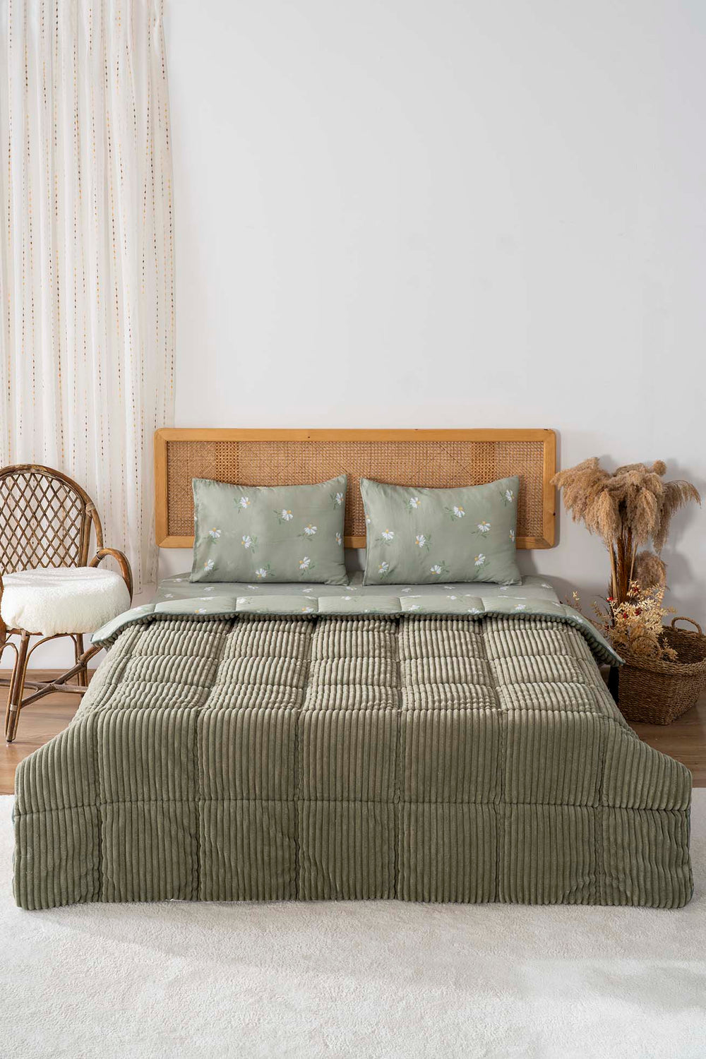 Green Daisy Single/Twin Deluxe Sleep Set – Reversible Wellsoft & Cotton Quilt, 2-Piece, 165x200 cm
