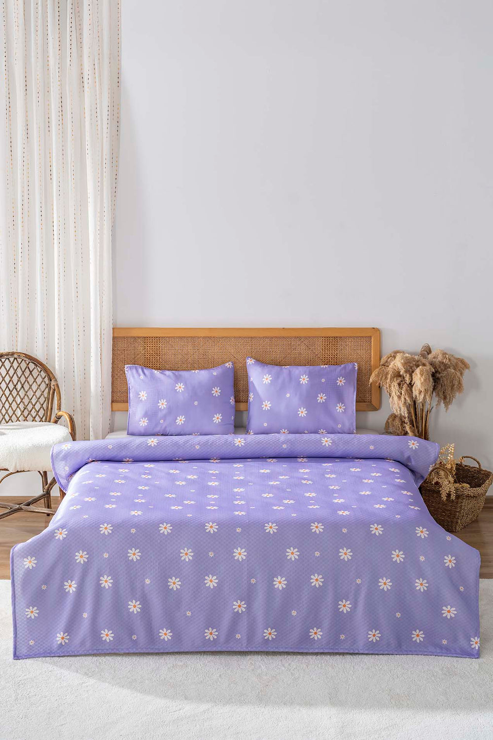 Purple Daisy Double Printed Bedspread 200 x 220 cm