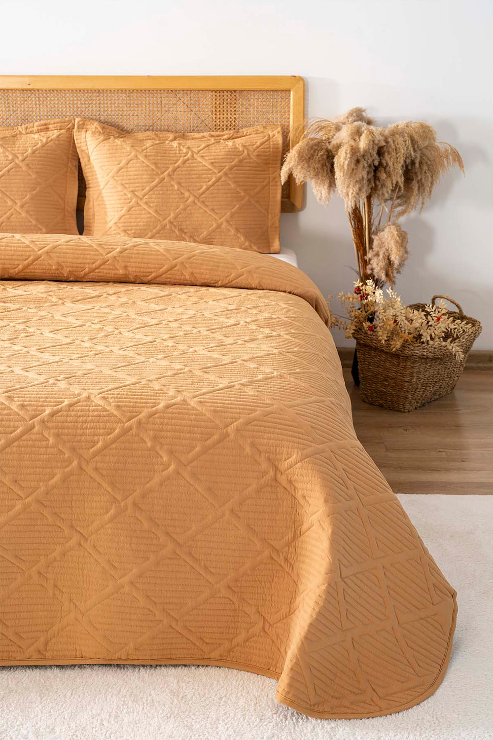 Edda Mustard Embroidered Double Bedspread Set 3-Piece Bedding Set