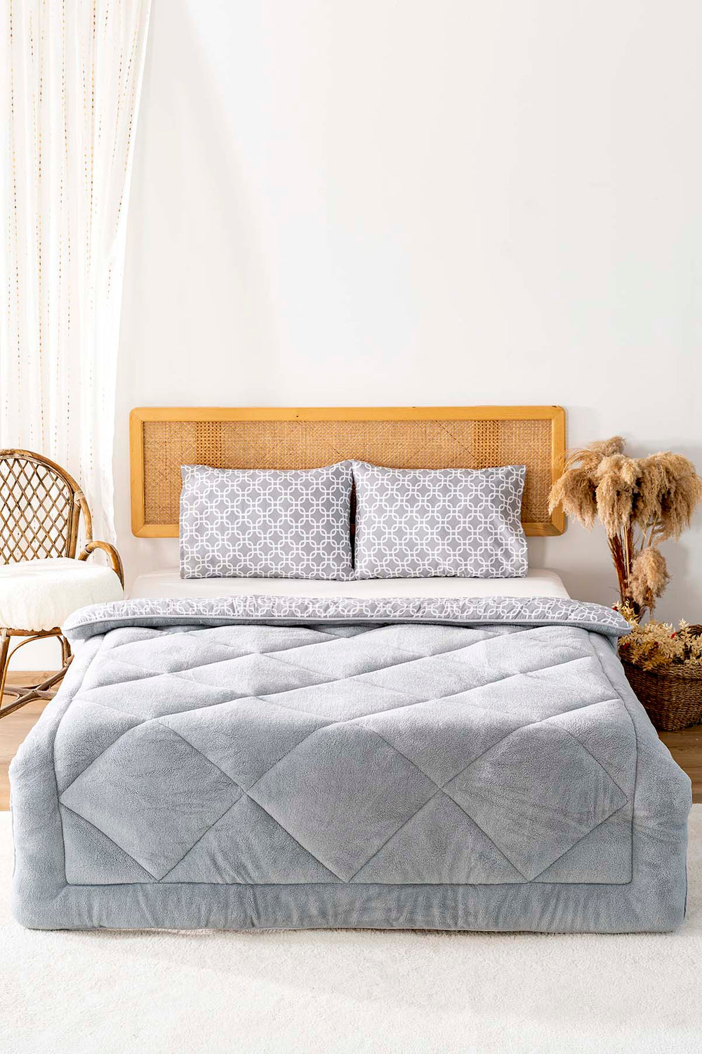 Gray Geometric Loura Double-Sided Luxury Wellsoft Duvet Set for Double Bed 195x215 cm