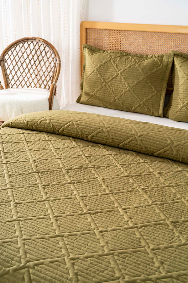 Edda Khaki Embroidered Double Bedspread Set 3-Piece Sleep Set
