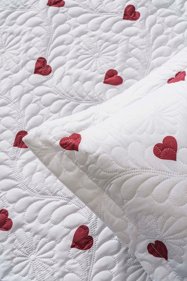 Lovely Double Micro Sleep Set 3-Piece Heart Patterned Bedspread Set