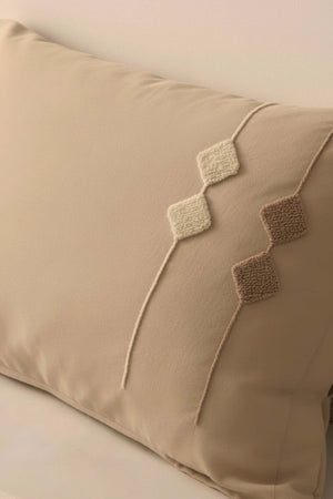 Cappy Zen Diamond Pattern Embroidered Bedspread Set