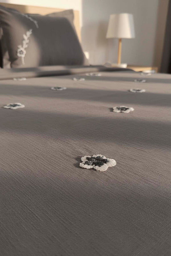 Anthracite Seren Pattern Embroidered Double Bedspread Set