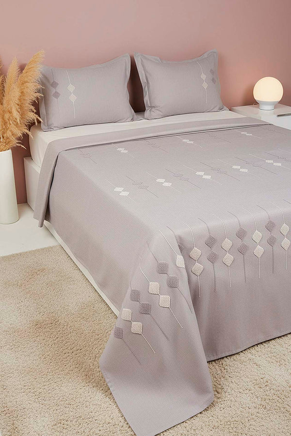 Light Grey Zen Diamond Pattern Embroidered Bedspread Set