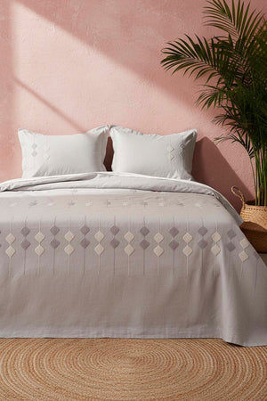 Light Grey Zen Diamond Pattern Embroidered Bedspread Set