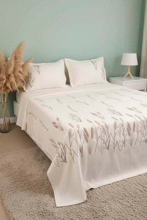 Ecru Willow Breeze Pattern Double Embroidered Bedspread Set