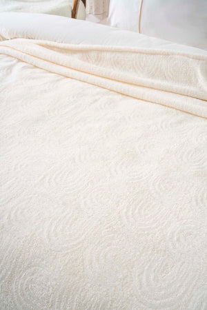 Viona Rainbow Jacquard & Tufted Bedspread – Single Piece Coverlet, Double Size, 200x230 cm