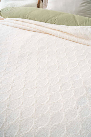 Allen  Jacquard & Tufted Bedspread – Single Piece Coverlet, Double Size, 200x230 cm