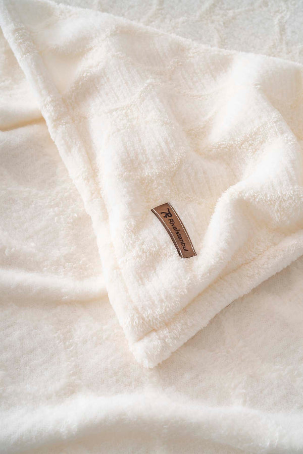 Allen  Jacquard & Tufted Bedspread – Single Piece Coverlet, Double Size, 200x230 cm