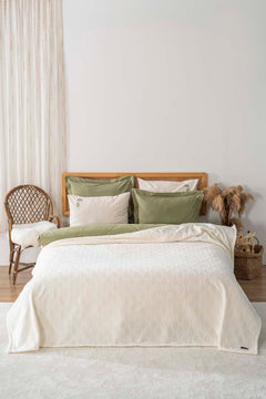 Allen Jacquard Raschel Geometric Double Punch Bedspread