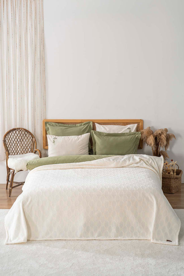 Allen  Jacquard & Tufted Bedspread – Single Piece Coverlet, Double Size, 200x230 cm