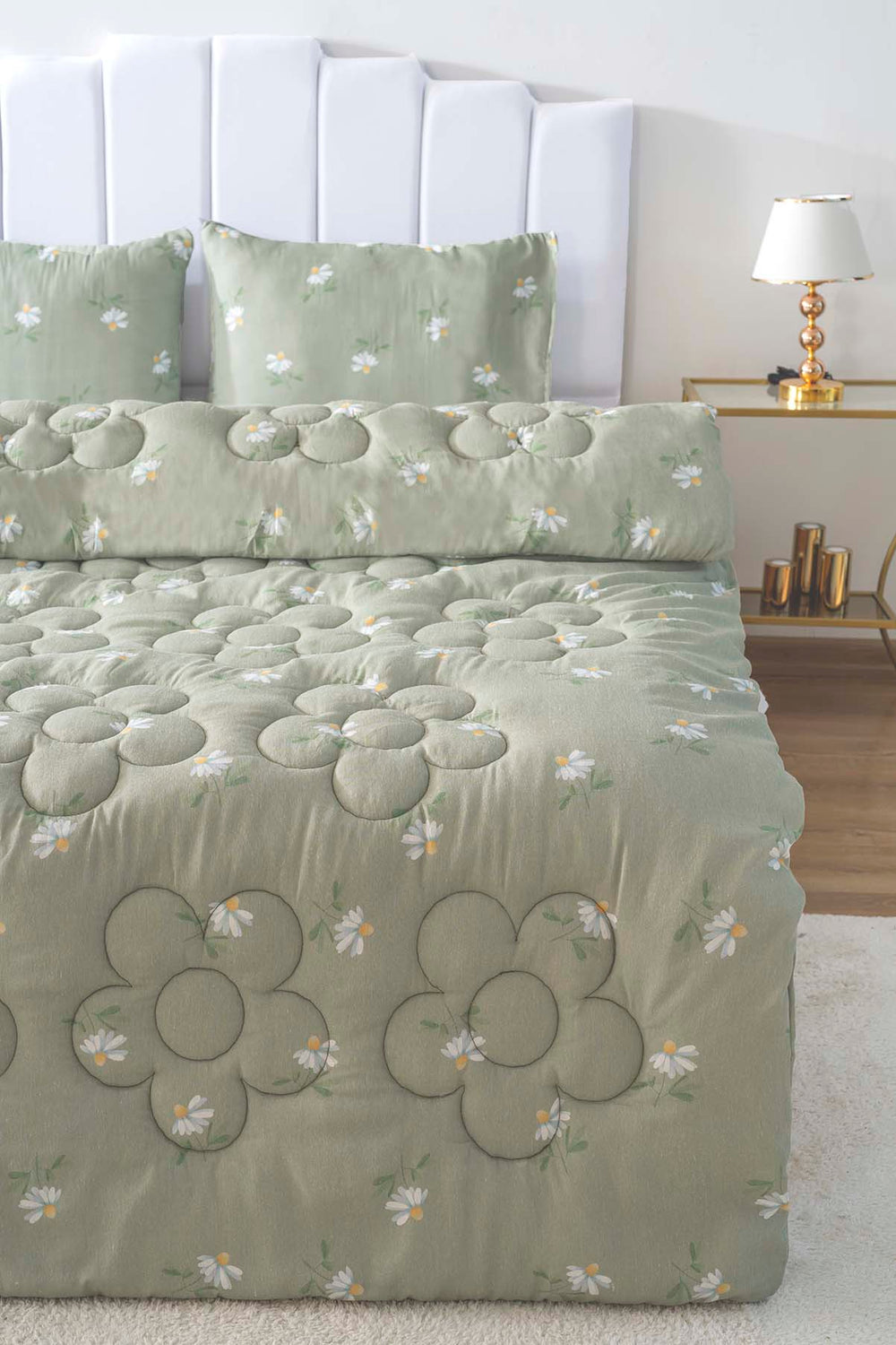 Green Daisy Double-Sided Daisy Quilted Quilt - 200x215 cm
