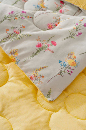 Begonvil Double-Sided Daisy Quilted Quilt - 200x215 cm