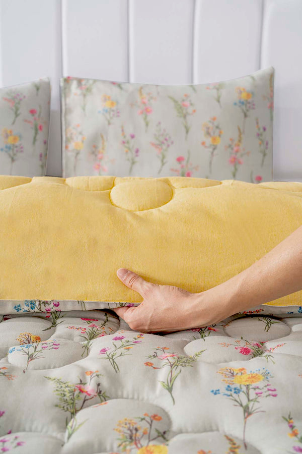 Begonvil Double-Sided Daisy Quilted Quilt - 200x215 cm