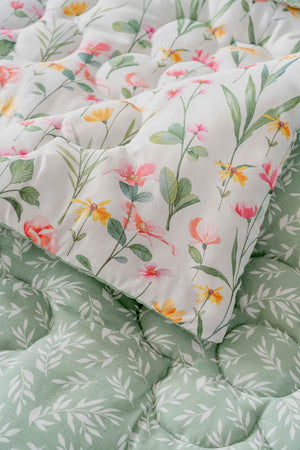 Botanical Double-Sided Daisy Quilted Quilt - 200x215 cm