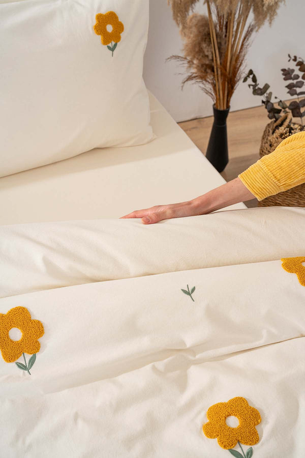 Florita Yellow Double Size Embroidered 6-Piece Duvet Cover Set – 100% Cotton