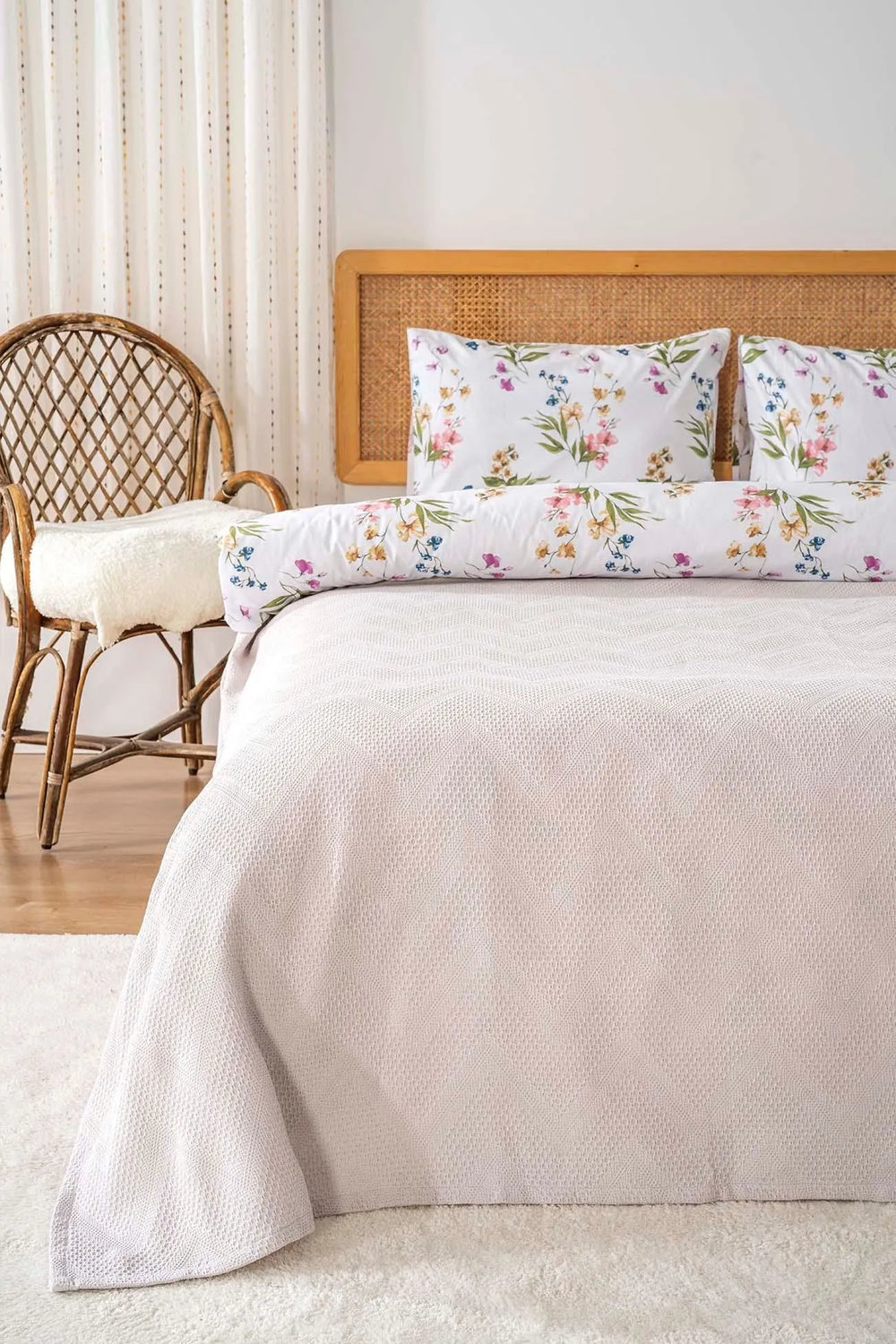 Zigzag Light Gray Double Bedding Set with Duvet Cover - 5 Piece Bridal Set