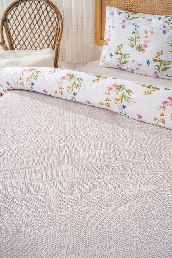 Zigzag Light Gray Double Bedding Set with Duvet Cover - 5 Piece Bridal Set